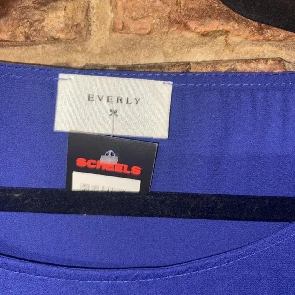 Everly nwot royal